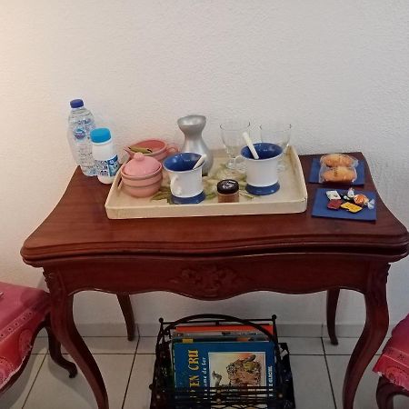 Bed and Breakfast Au Calme Вернёй-сюр-Авр Экстерьер фото
